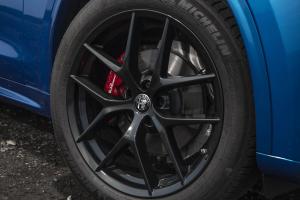 Alfa Romeo Stelvio Veloce 2020 года  (UK)